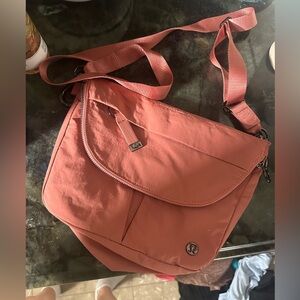 Lululemon purse